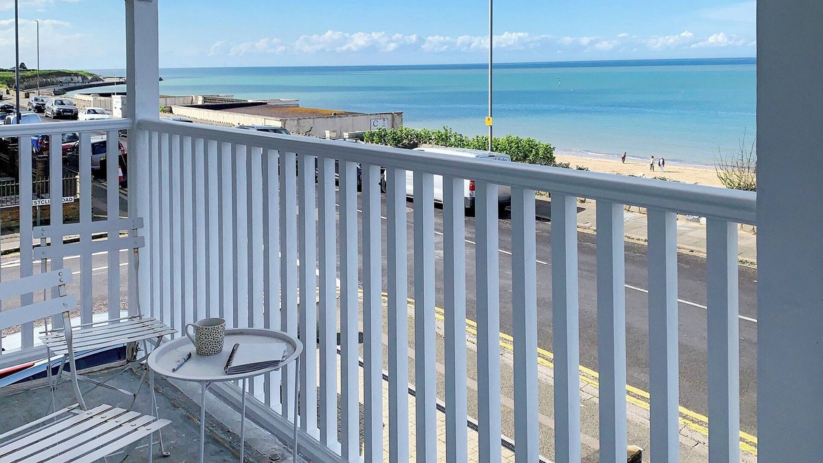 Westbrook Cottage | 5 bedroom accommodation in Westbrook, near Margate