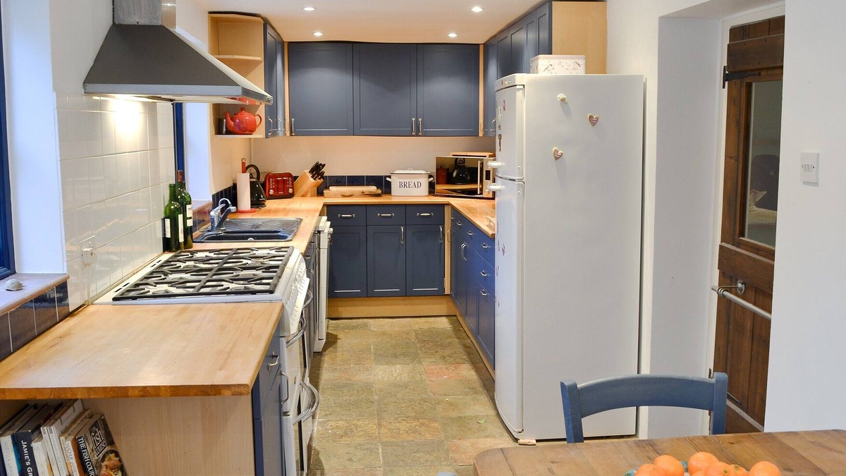 Hindolveston Cottage | 5 bedroom accommodation in Hindolveston, near Holt