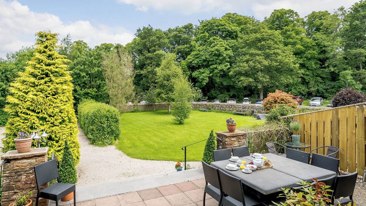 Pooley Bridge Cottage | 5 bedroom accommodation in Pooley Bridge, near Ullswater