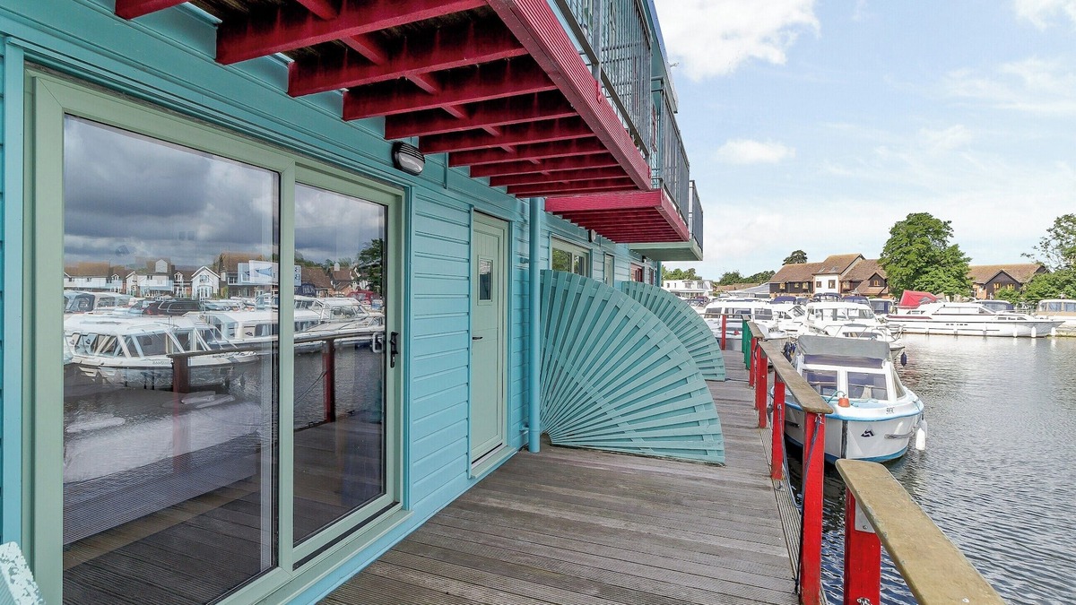 Hoveton Cottage | 5 bedroom accommodation in Wroxham
