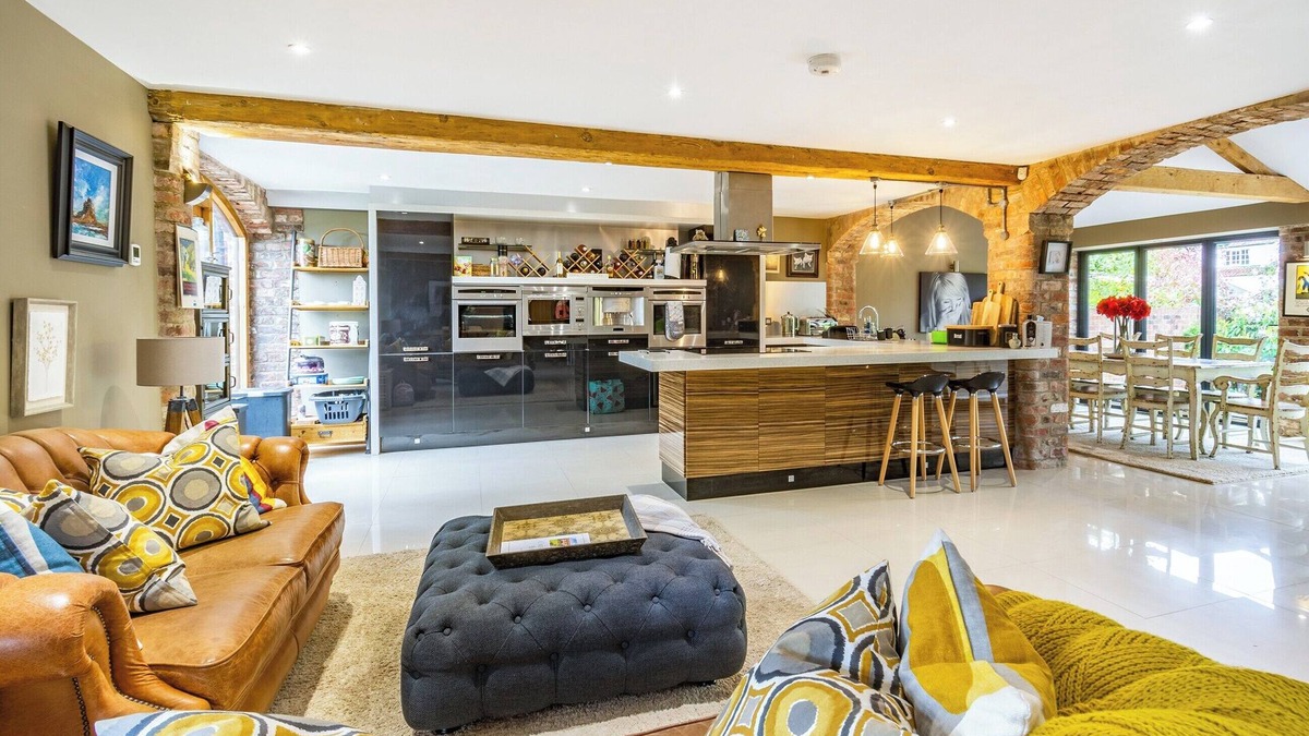 North Sea Cottage | 5 bedroom accommodation in Wold Newton, near Filey