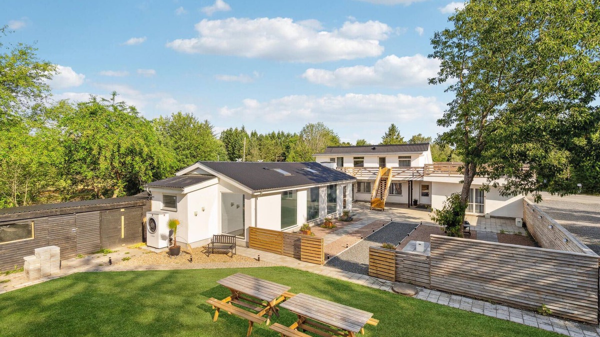Herning House | 5 bedroom amazing home in Herning