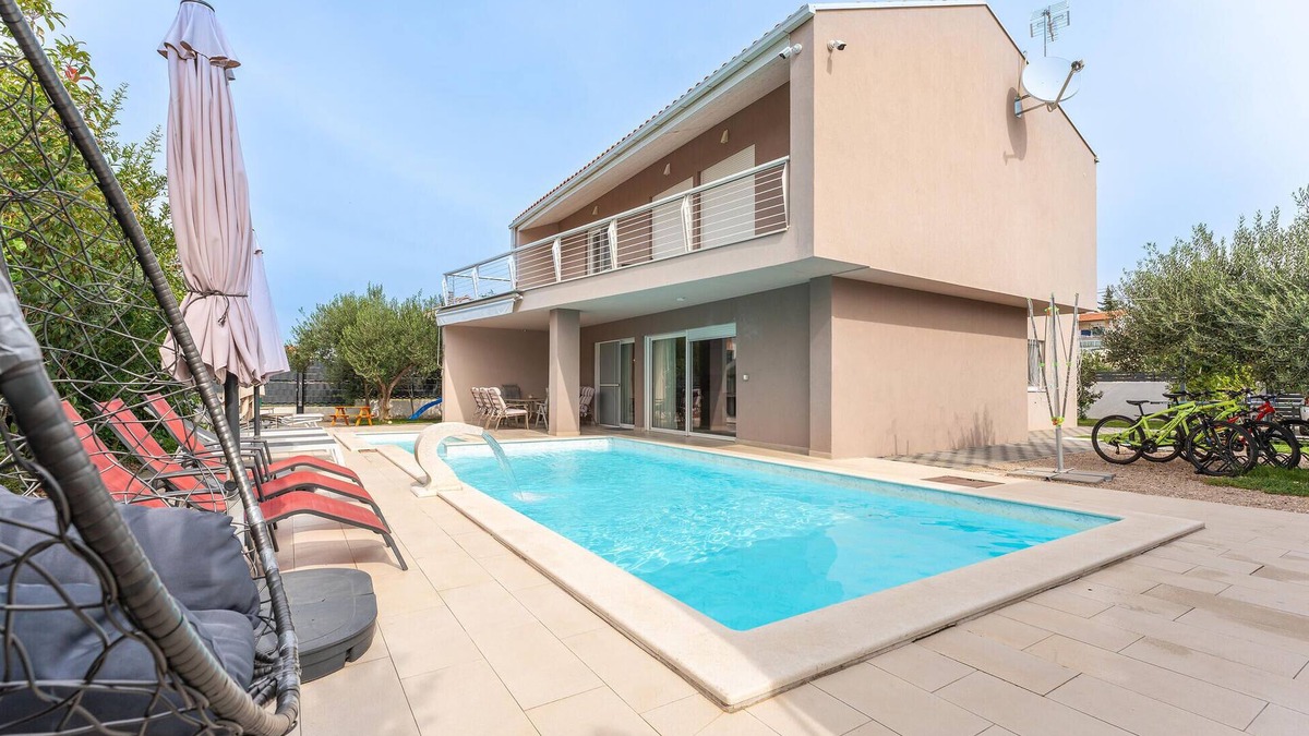 Kakma House | 5 bedroom amazing home in Kakma