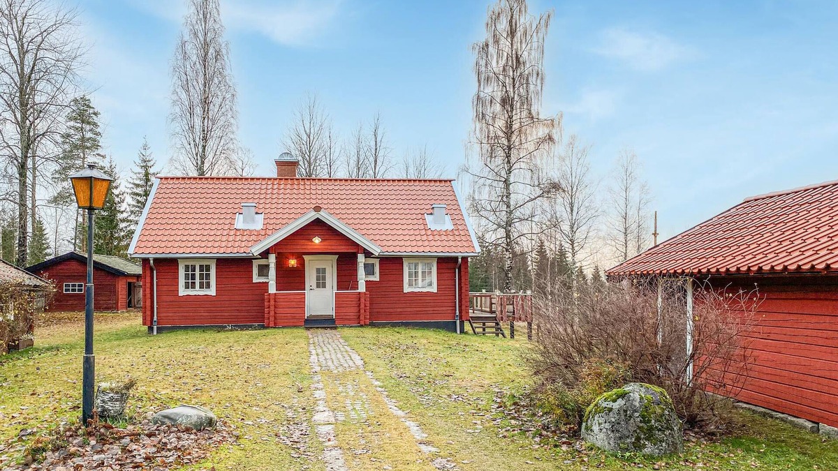 Ljusnarsberg Municipality House | 5 bedroom awesome home in Kopparberg