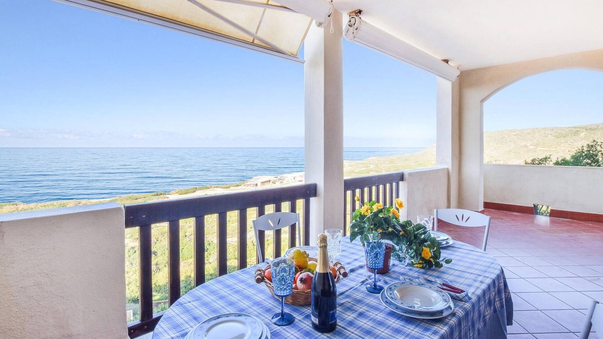 Portu Maga House | 5 bedroom beach front home in Arbus