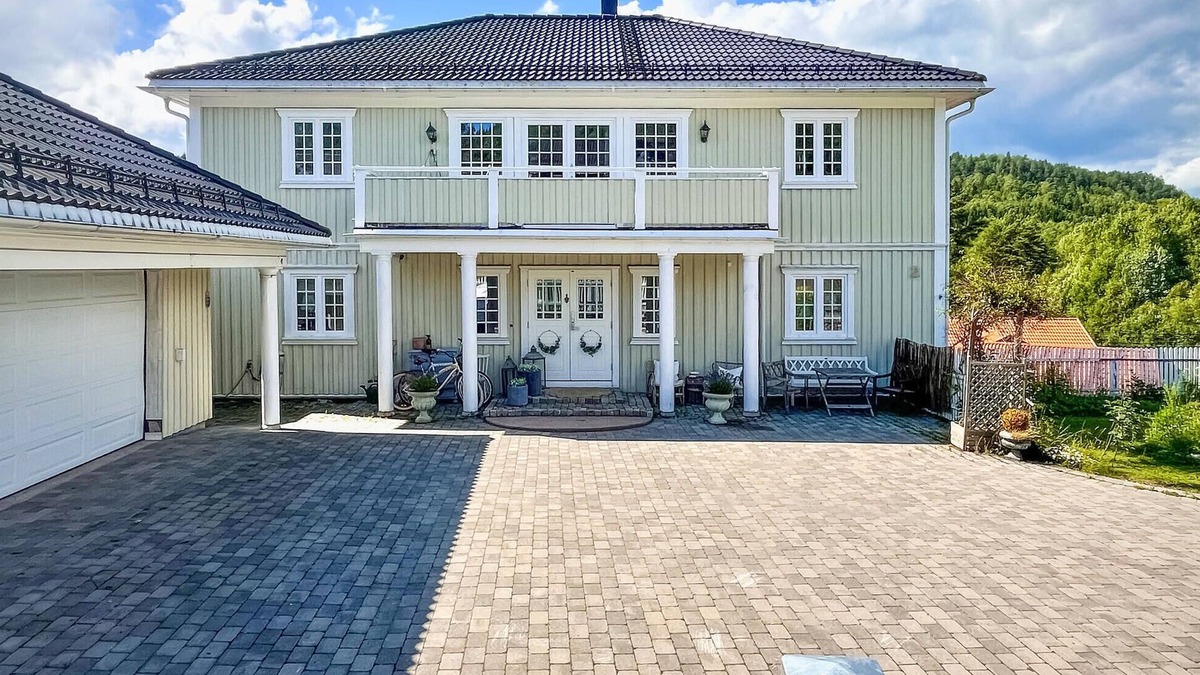 Porsgrunn House | 5 bedroom beautiful home in Porsgrunn