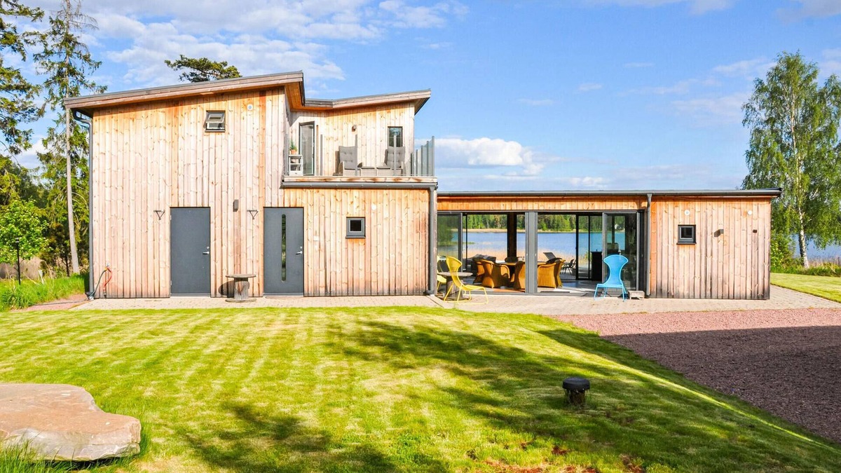 Karlstad Municipality House | 5 bedroom beautiful home in Karlstad