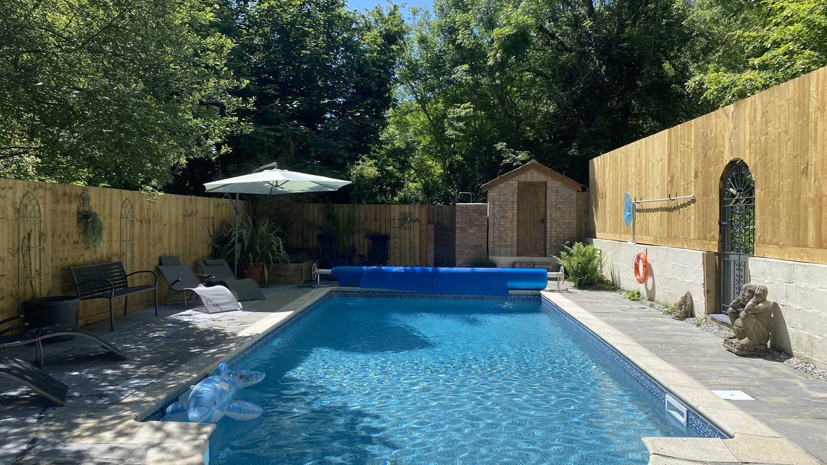 St Austell Cottage | 5 Bedroom Cottage Set In 3.5 Acres Of Woodland with adjoining 1 acre field