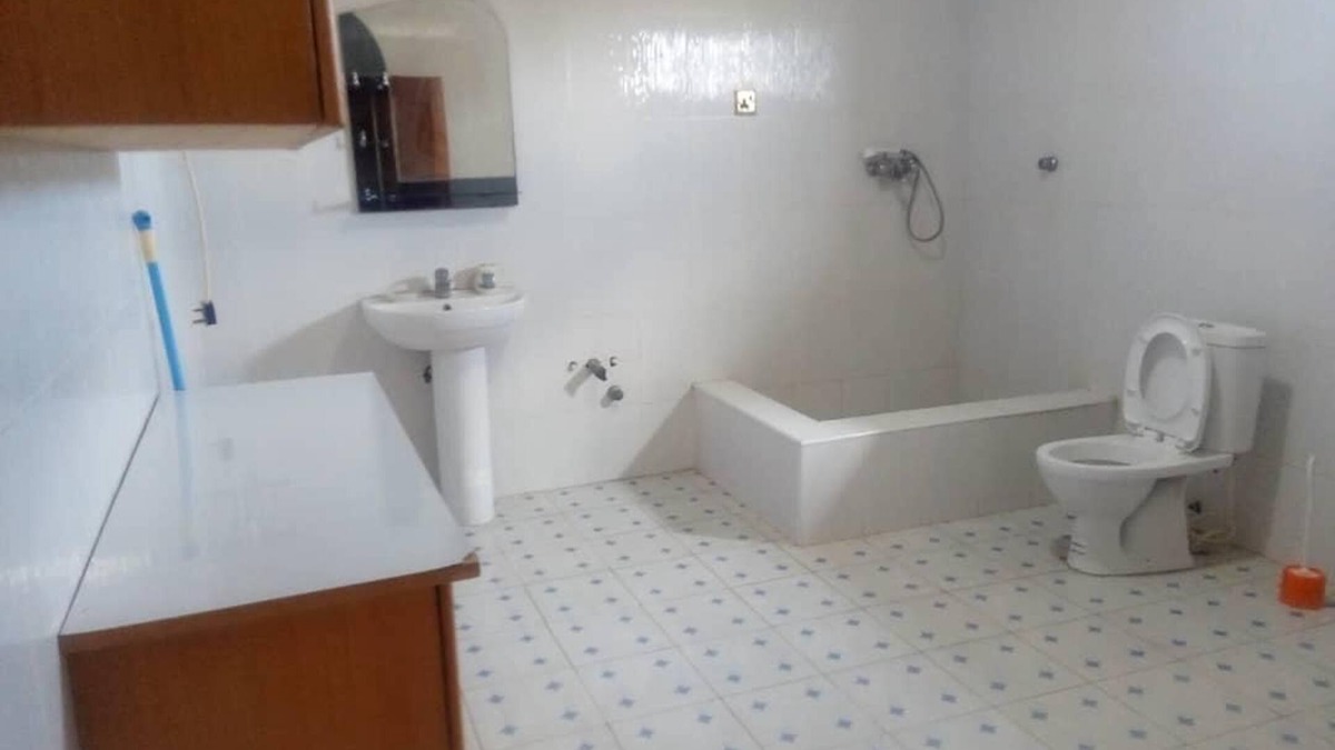Accra House | 5 bedroom house for rent
