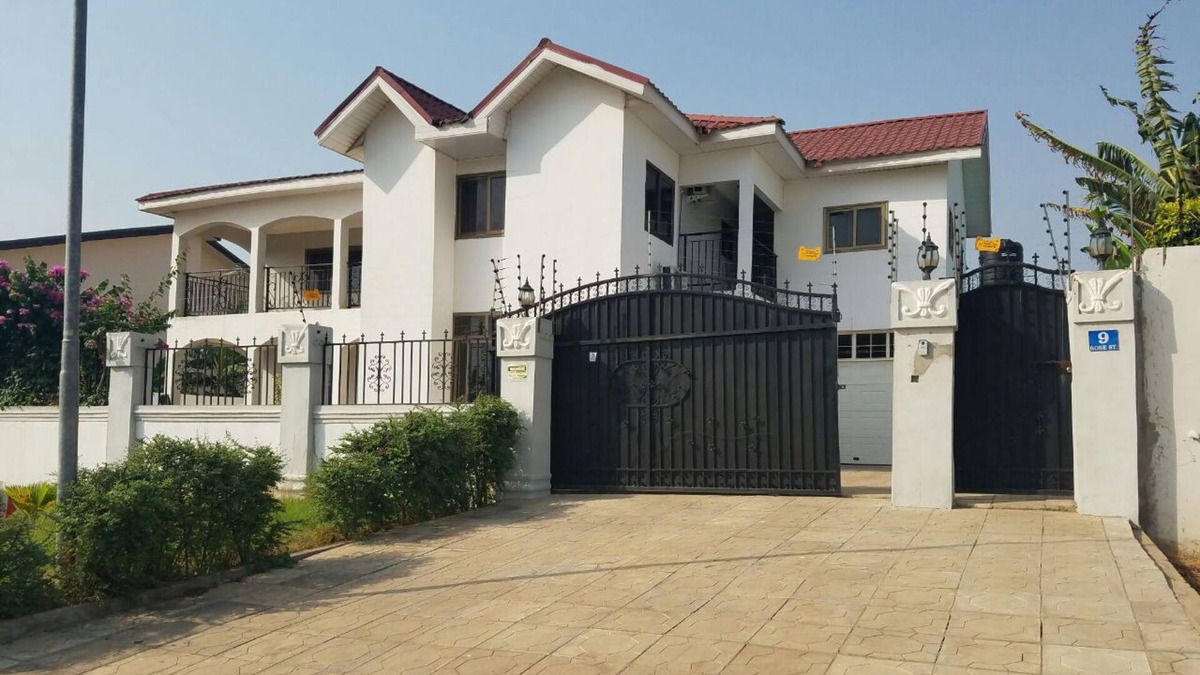 Nungua House | 5 BEDROOM HOUSE IN COMMUNITY 20, GREATER ACCRA , TEMA OFF THE SPINTEX ROAD