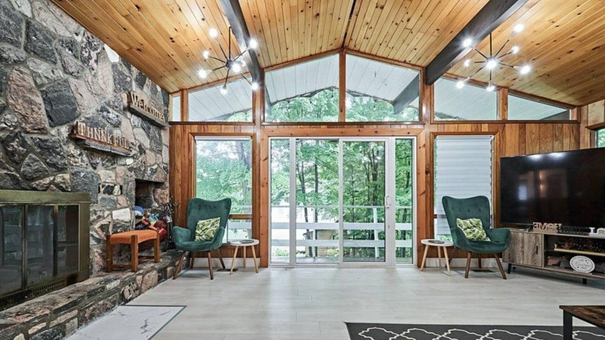 Coboconk Cottage | 5 Bedroom Kawartha Lakes Cottage
