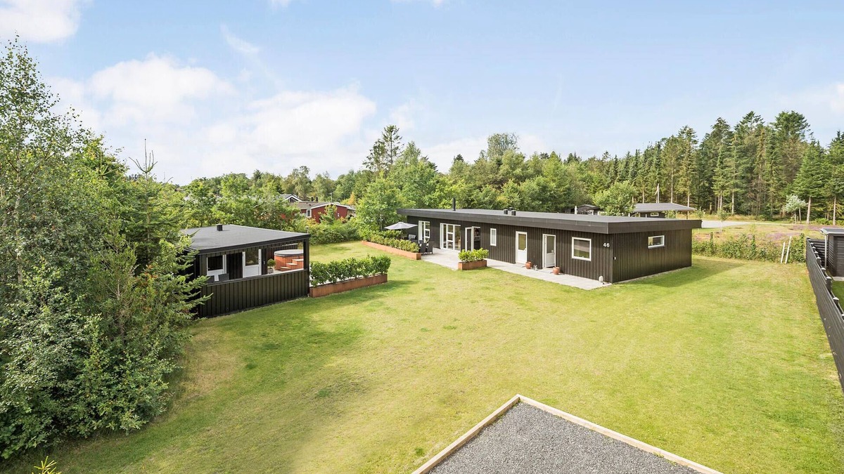 Sundstrup House | 5 bedroom lovely home in Højslev