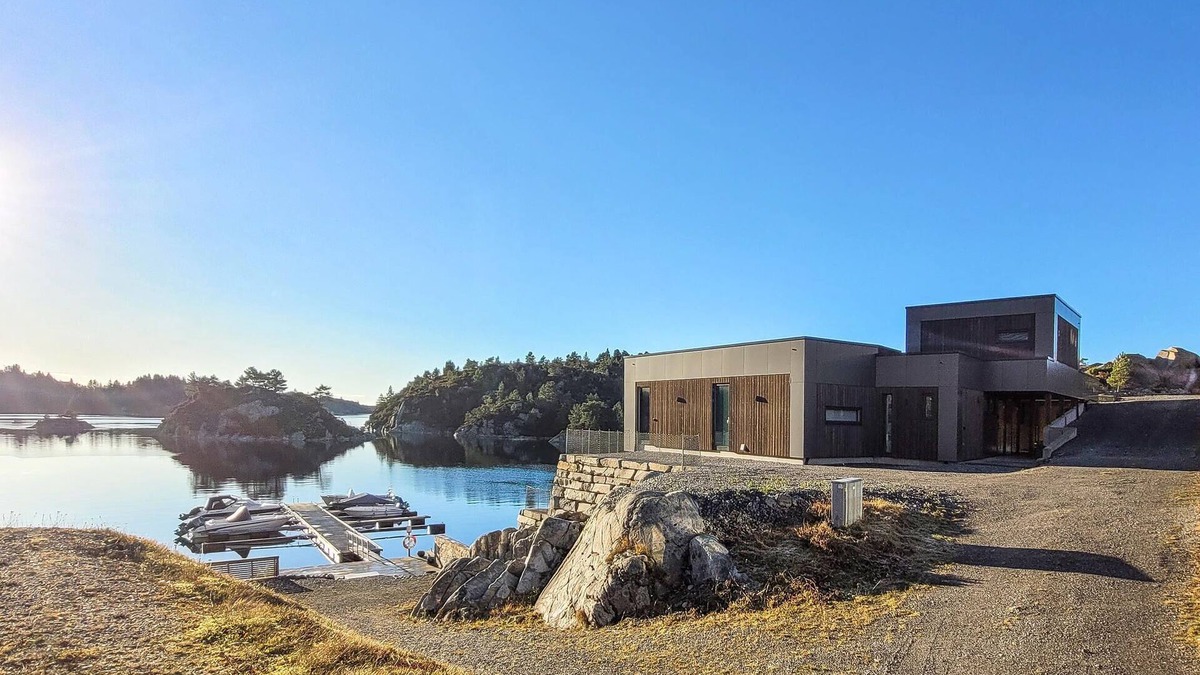 Bomlo House | 5 bedroom lovely home in Urangsvåg