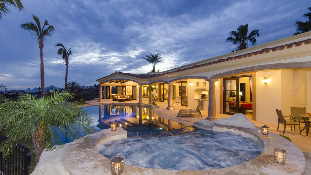 Cabo Bello House | 5 Bedroom Luxury Home In Private Beach and Tennis Club