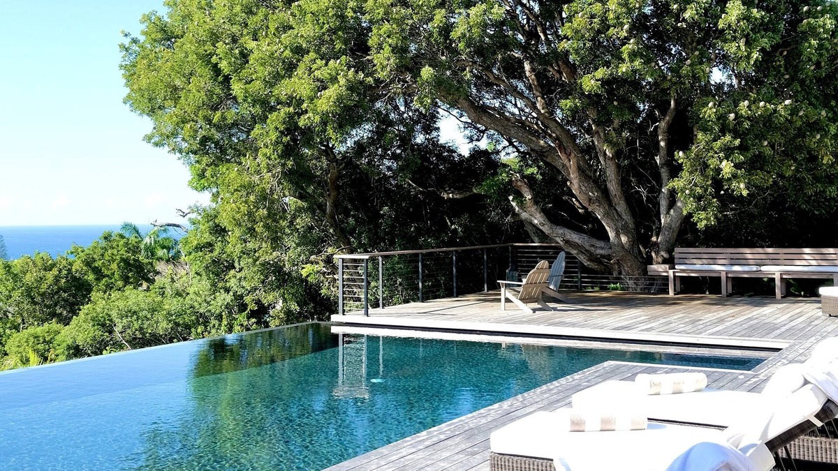 Merlin Bay Villa | 5-Bedroom Luxury Westmoreland Villa