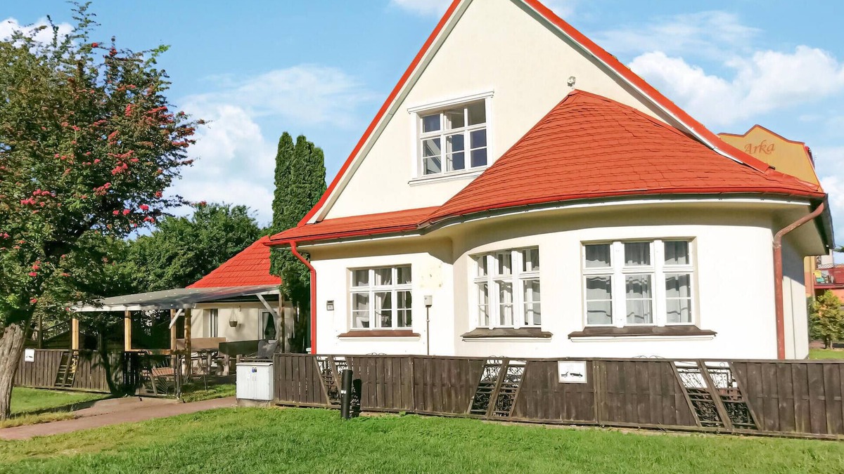 Darlowko House | 5 bedroom nice home in Darlówko