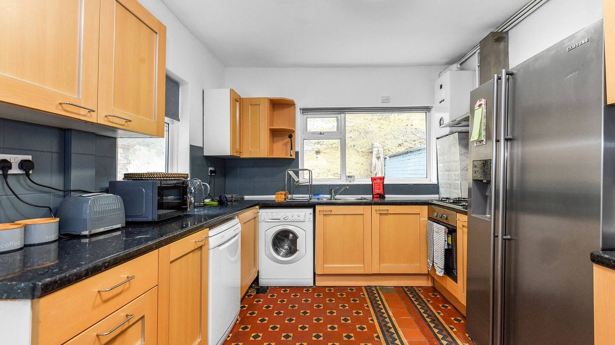 Sneinton House | 5 Bedroom Nottingham Gem