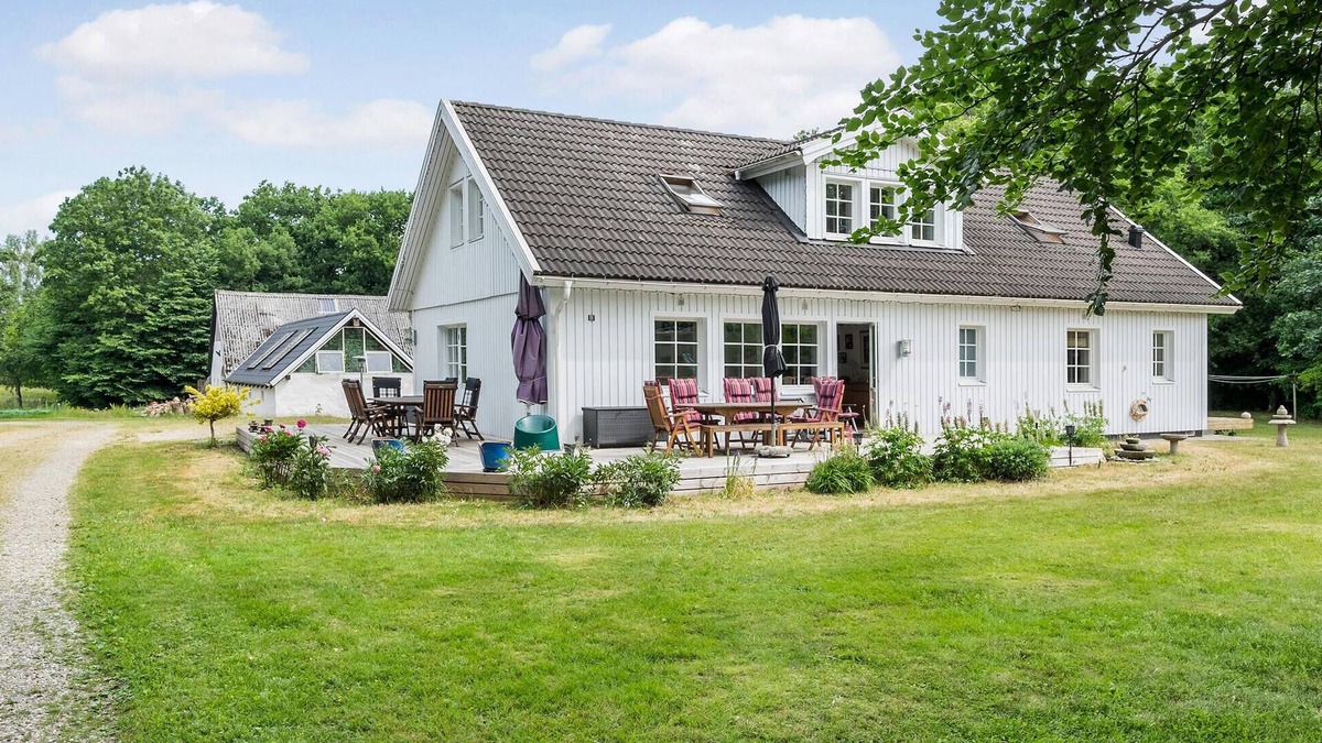 Suldrup House | 5 bedroom pet friendly home in Nibe