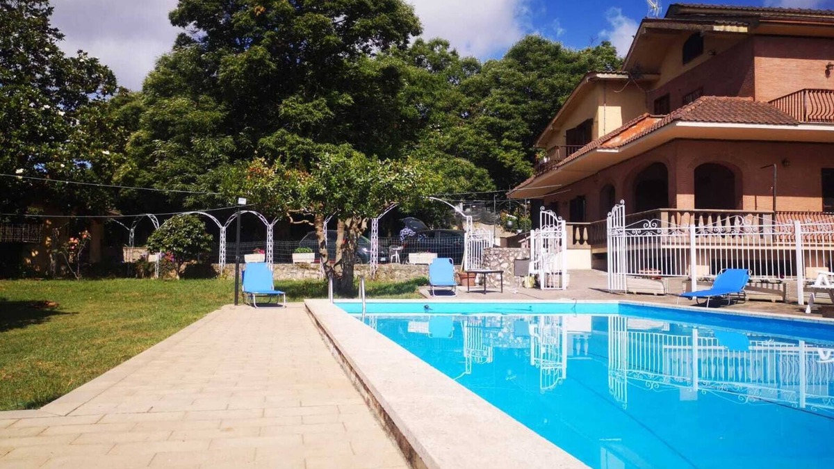 Carbognano House | 5 Bedroom Private vacation home in Carbognano