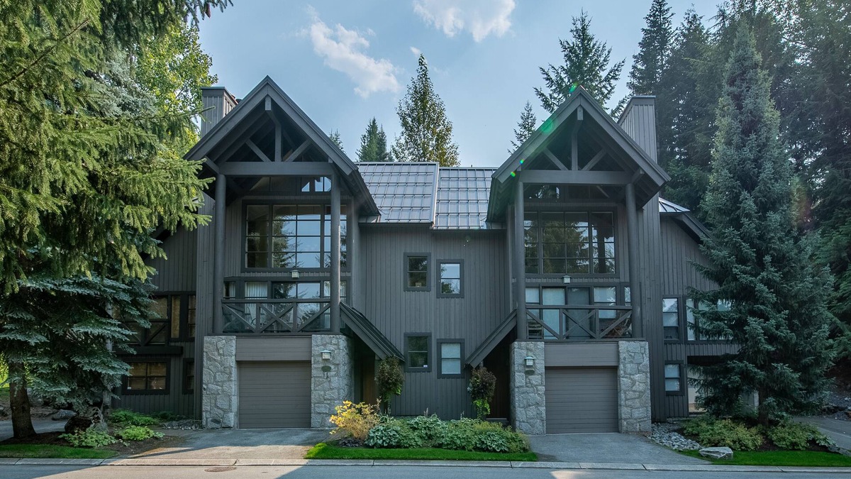 Upper Village House | 5 Bedroom Ski-in/Ski-out on slopes of Blackcomb