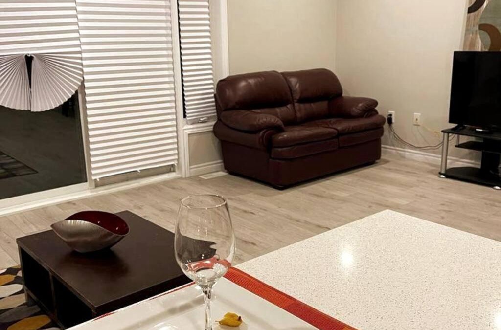 Woodstock Apartment | 5-Bedroom Spacious Townhouse
