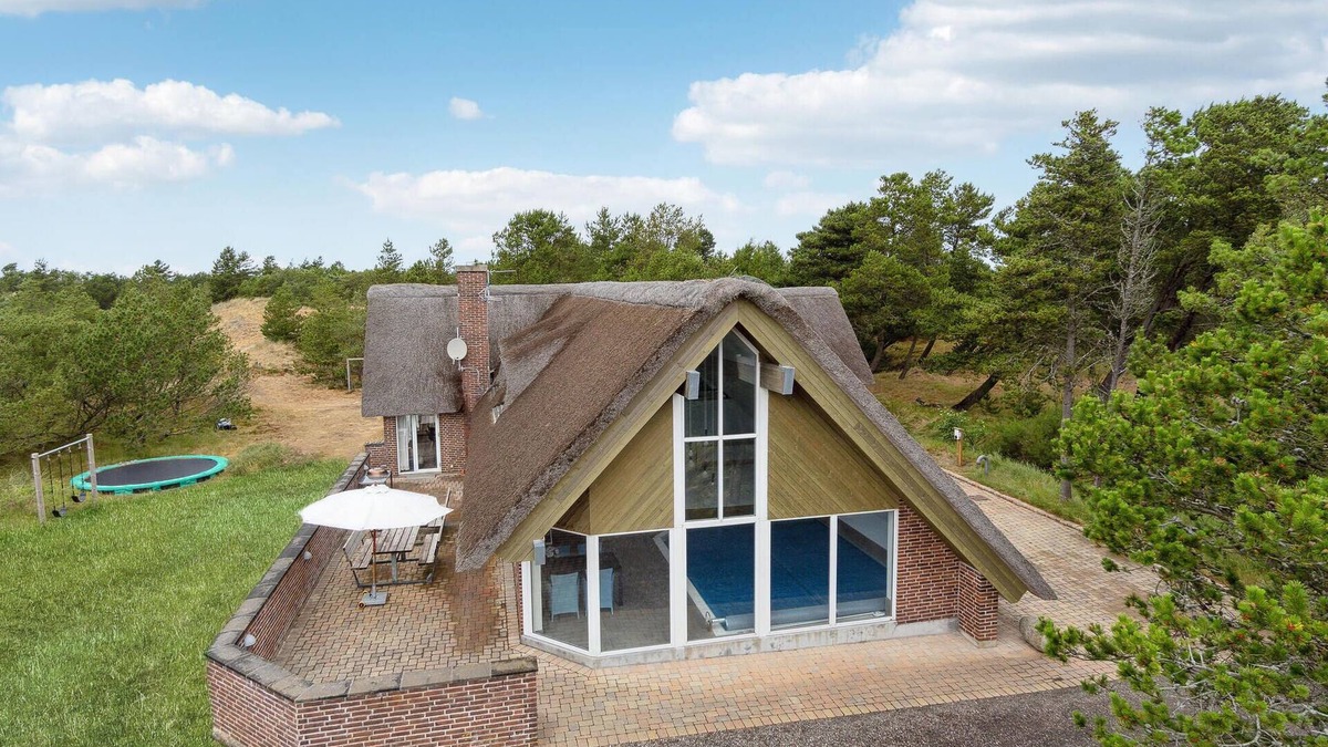 Blavand House | 5 bedroom stunning home in Blåvand