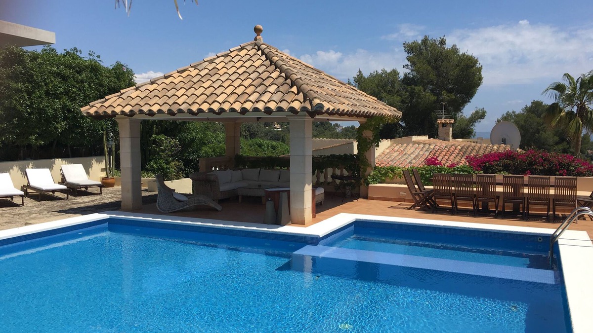 Portals Nous Villa | 5-bedroom villa, with fabulous private pool, situated close to Puerto Portals