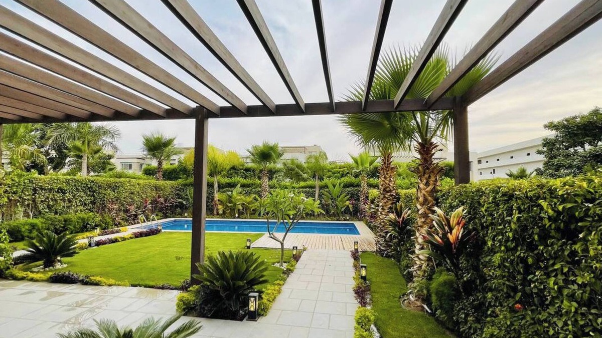 6th of October City Villa | 5-bedroom villa with private pool & garden in palm valley-6th october