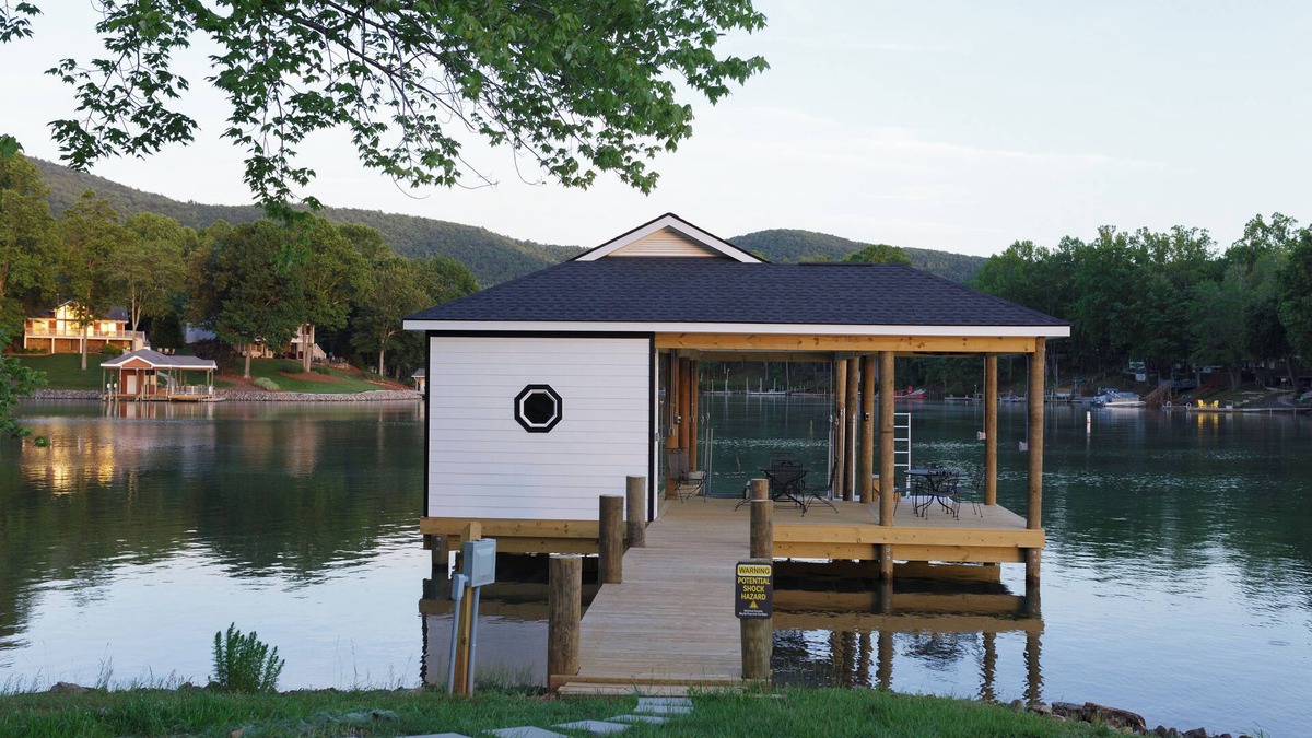 Penhook House | 5 Bedroom w/Hot tub and private dock!