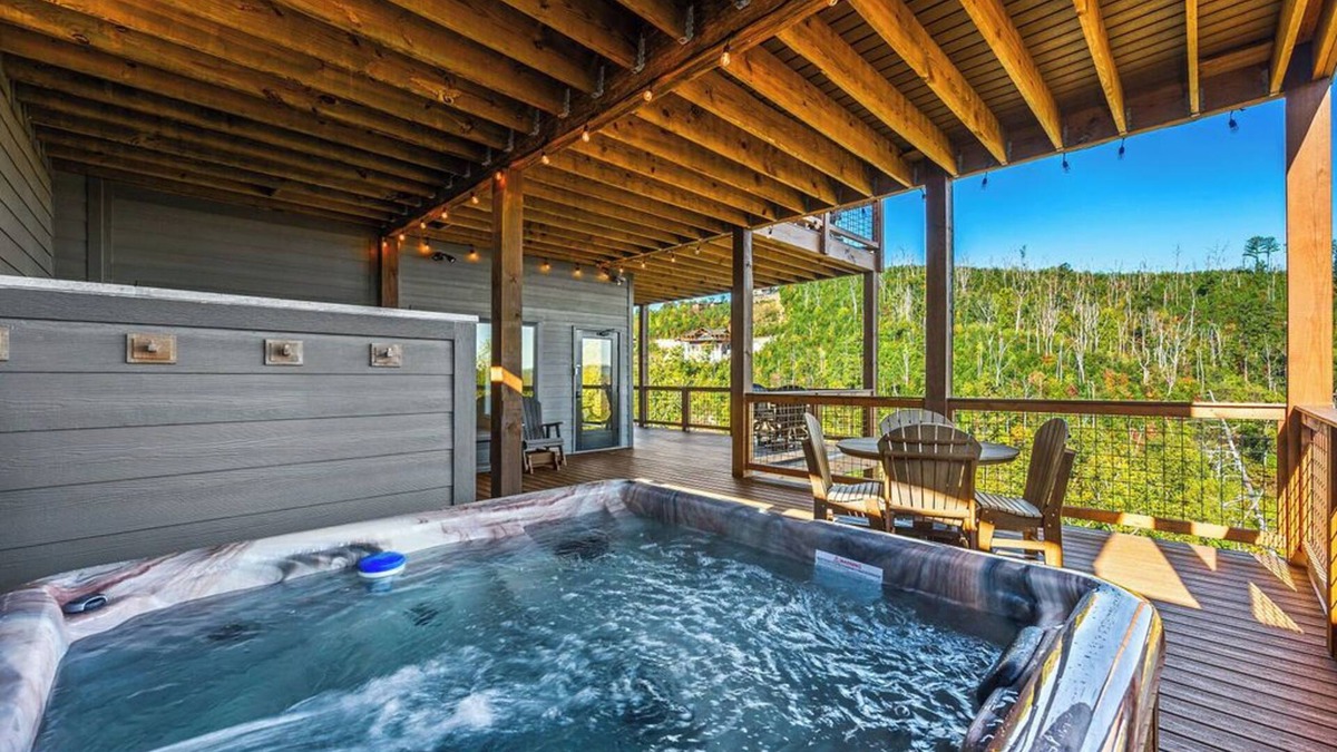 Chalet Village North Cabin | 5 Bedrooms in the Smokies! WOW!