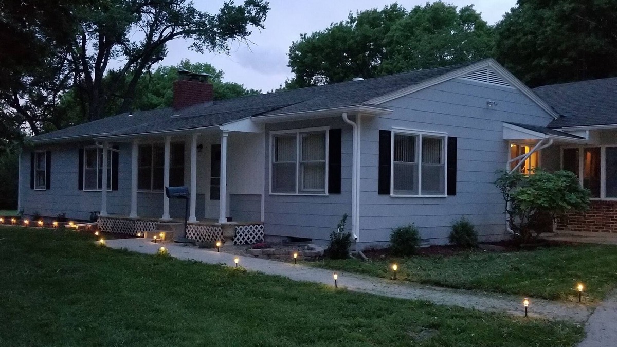 Gardner House | 5 Bedrooms of One-Level Comfort in Beautiful Gardner, Kansas