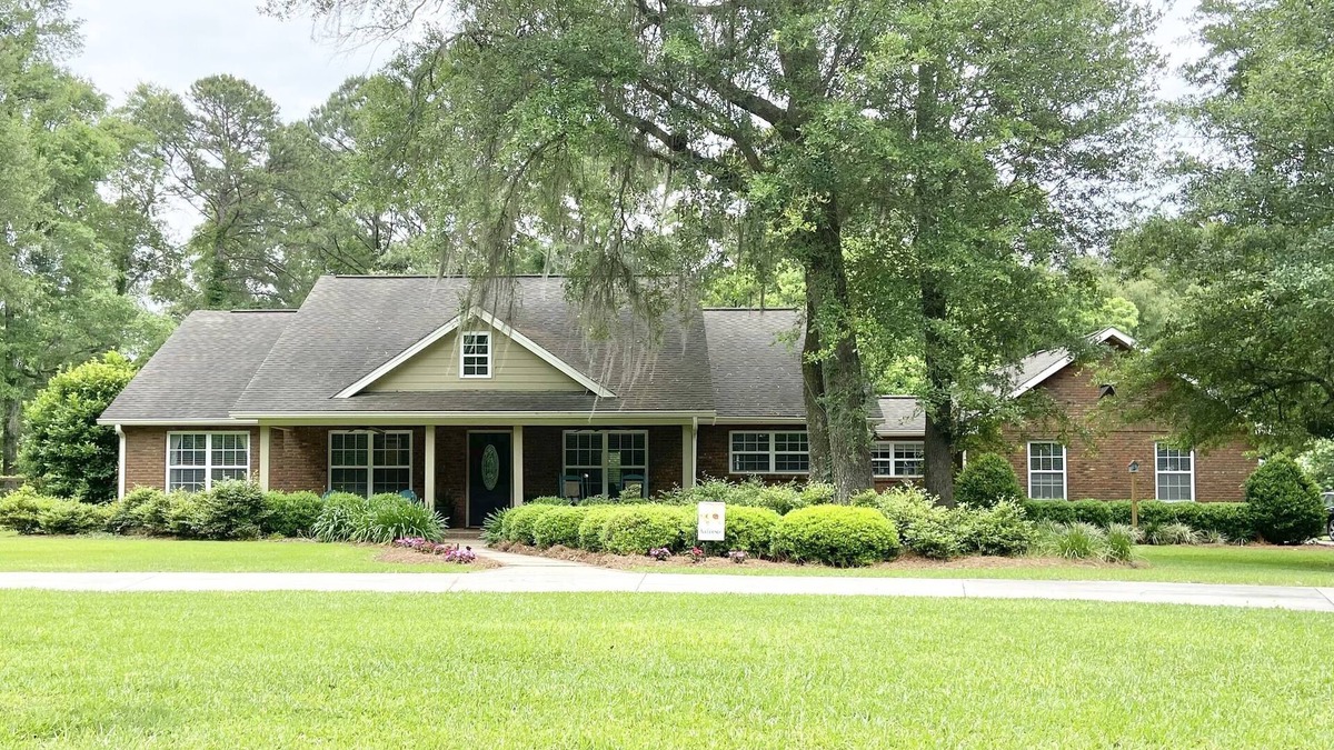 Havana House | 5 BR Clean and Comfortable Ranch Style Home