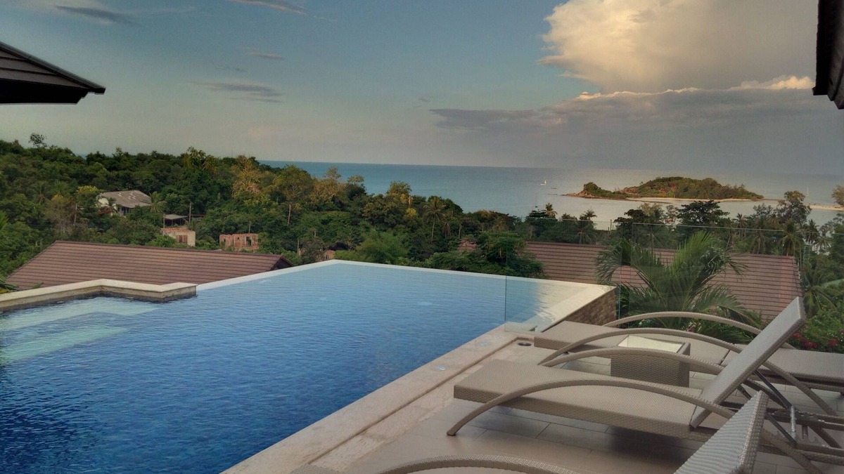 Choeng Mon Villa | 5 BR Sea View Private Pool Villa Short Walk to Choeng Mon Beach