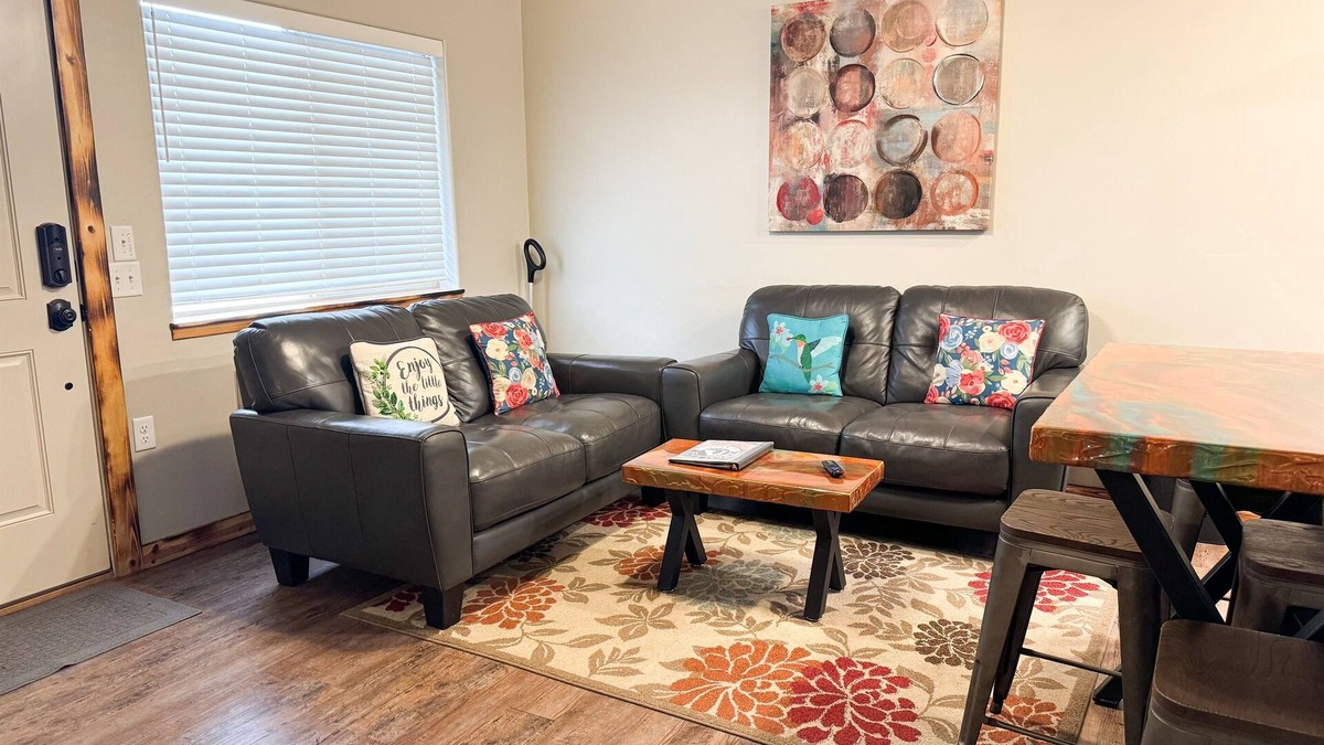 Moab South Valley House | #5 Dog Friendly, Walking distance to Hiking Trails