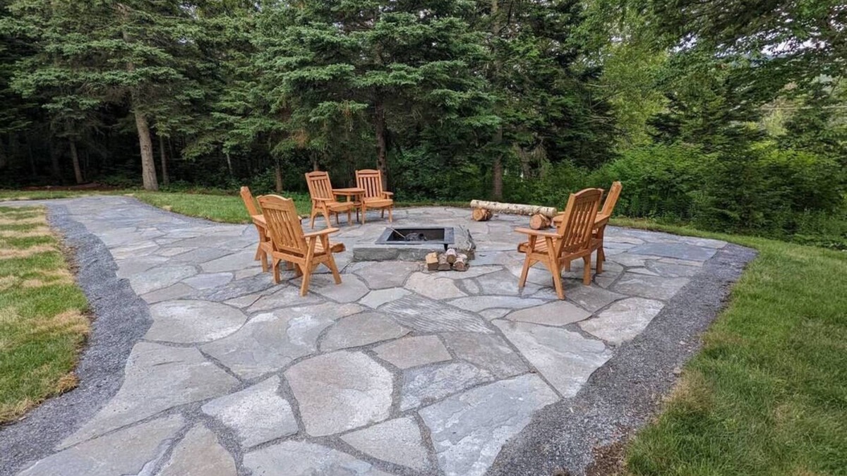 Humber Valley Ski Chalet | 5 Hillside Drive - Humber Valley Resort