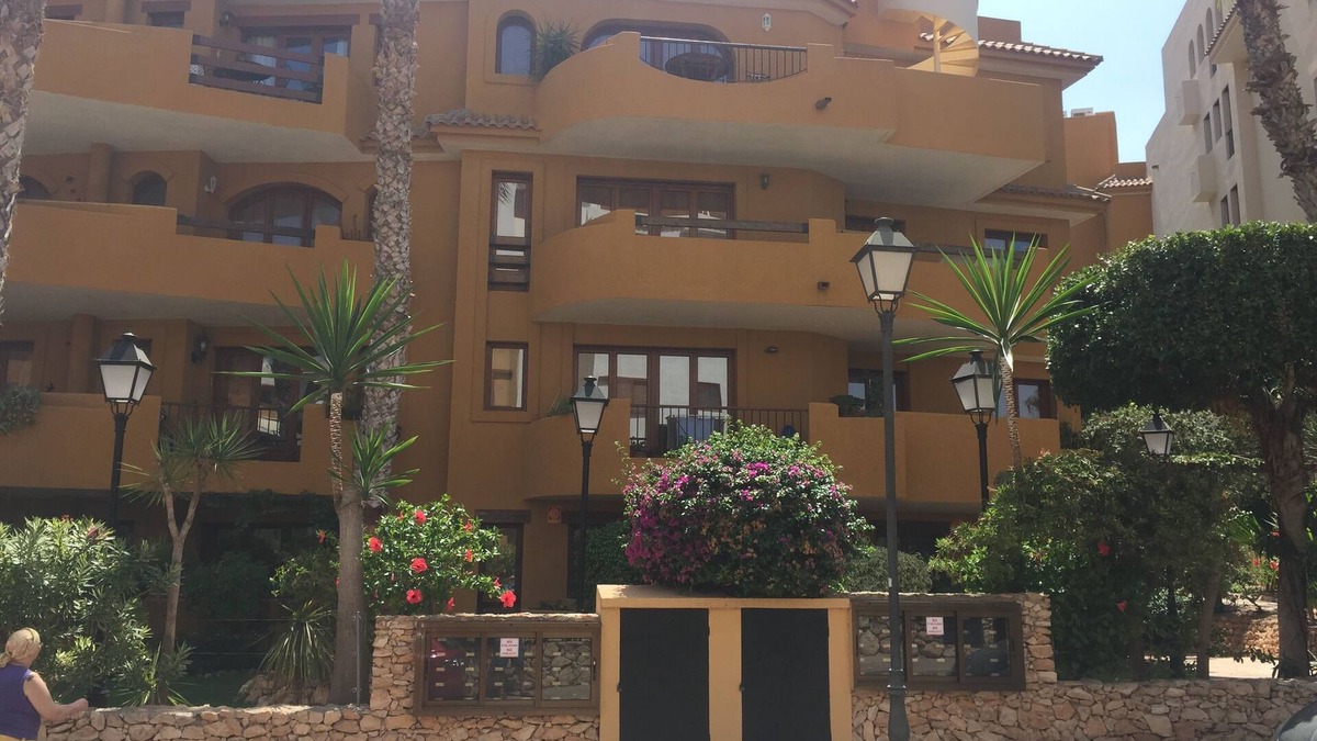 Punta Prima Apartment | 5* Luxury Panorama Park 2 bed Apartment/Private Parking/24h security