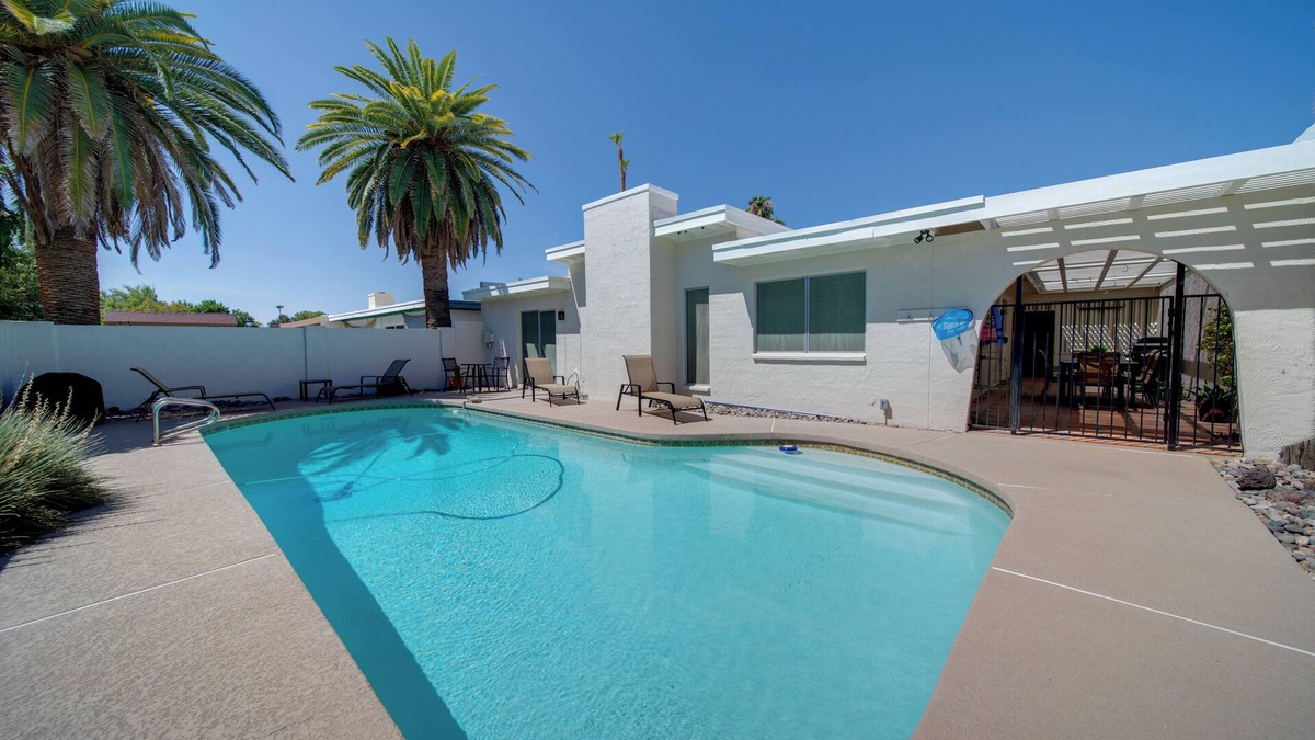 Litchfield Park House | 5 Mi to Camelback Ranch: Pet-Friendly Home w/Pool