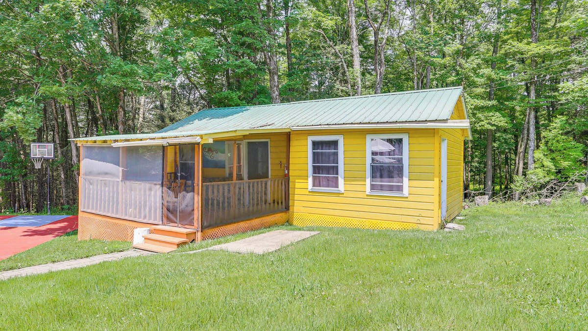 Mongaup Valley Cabin | 5 Mi to Marina & Raceways: Mongaup Valley Retreat!