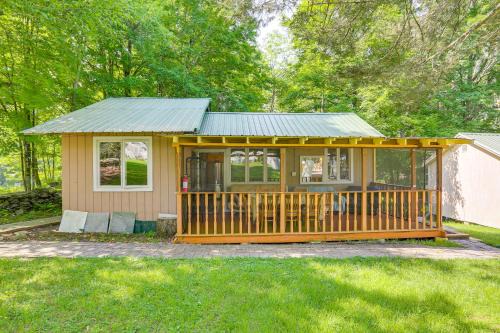 Mongaup Valley House | 5 Mi to Monticello Raceway Cabin Near Shops