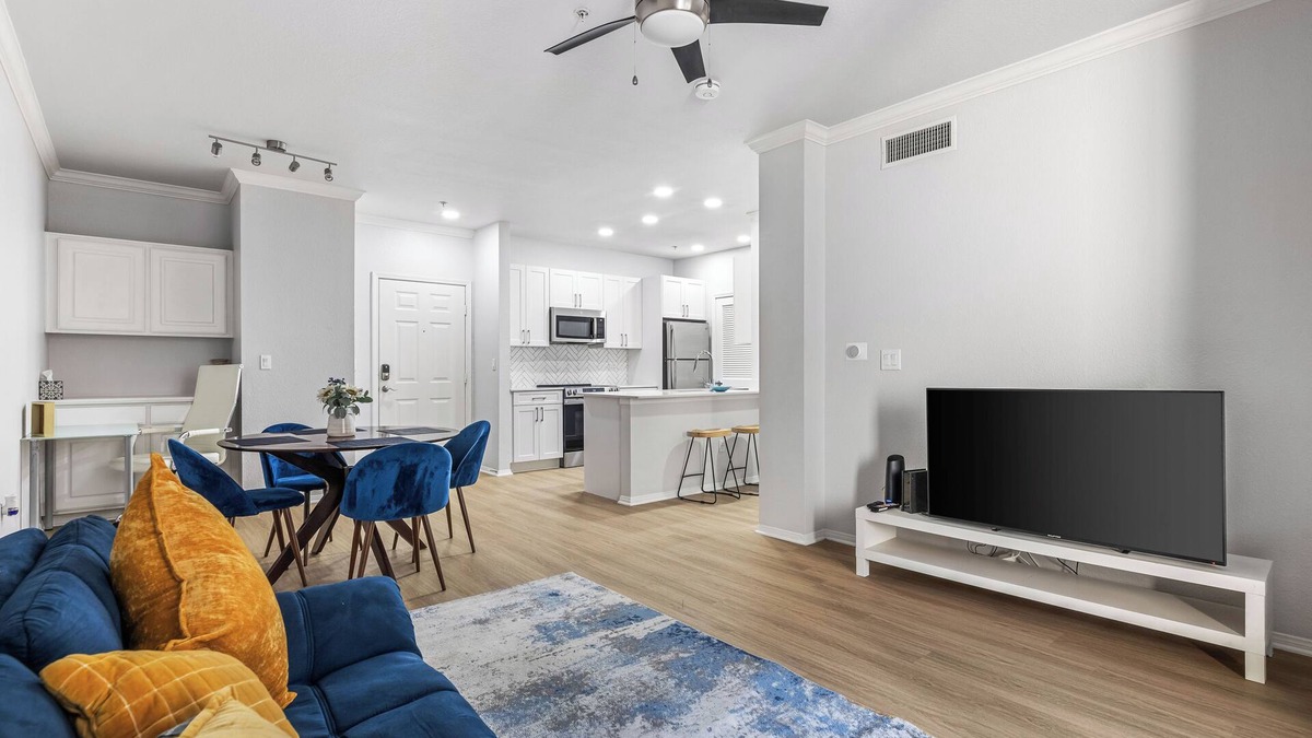 Valencia Apartment | 5 min to Six Flags Magic Mountain/Cozy 1BD Apartment/Community amenities