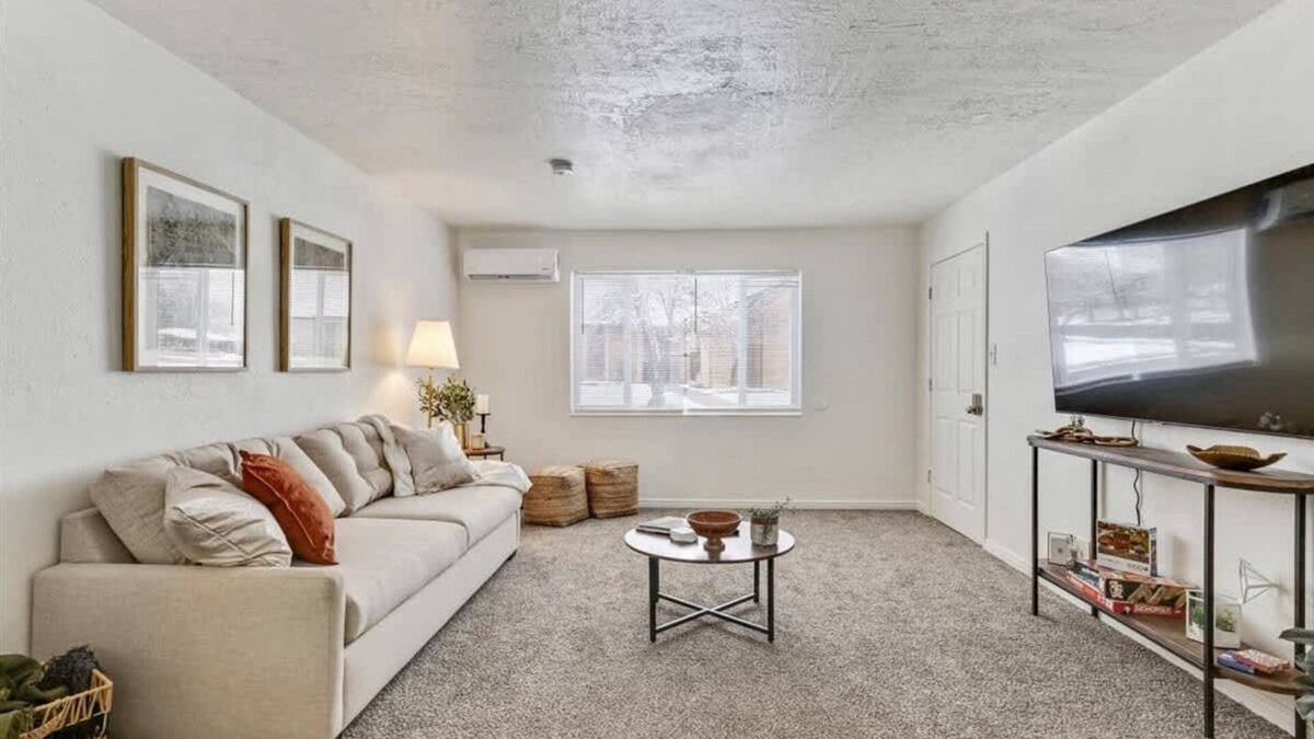 Bountiful Apartment | 5 Mins off i15, Pickle Ball Courts Close By!