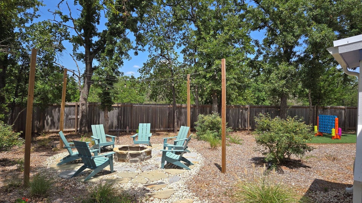 Somerville Cottage | 5 mins to Lake | Sleeps 7 | Boat Parking