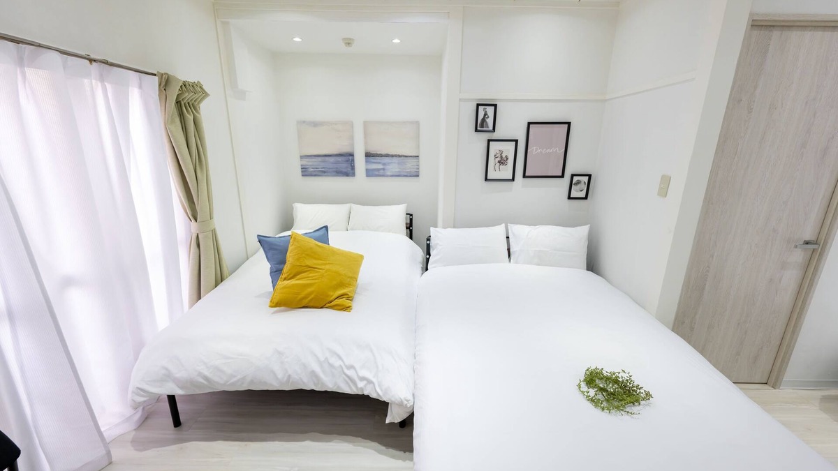 Yotsuya Apartment | 5-minute walk from Yotsuya Station in Shinjuku-ku, close to Shinjuku Gyoen Garden, can accommodate 6 people/3 beds, keep luggage ok, free Wi-Fi