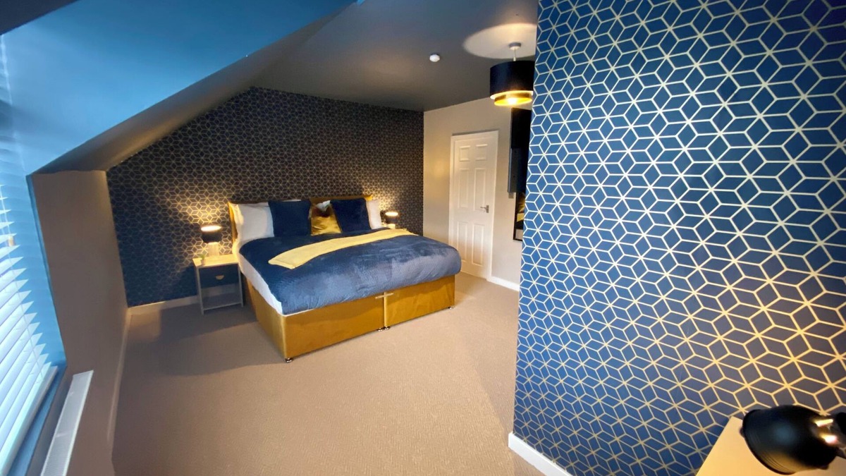 Everton House | 5 minute walk to Anfield stadium and perfect location for the Liverpool Centre