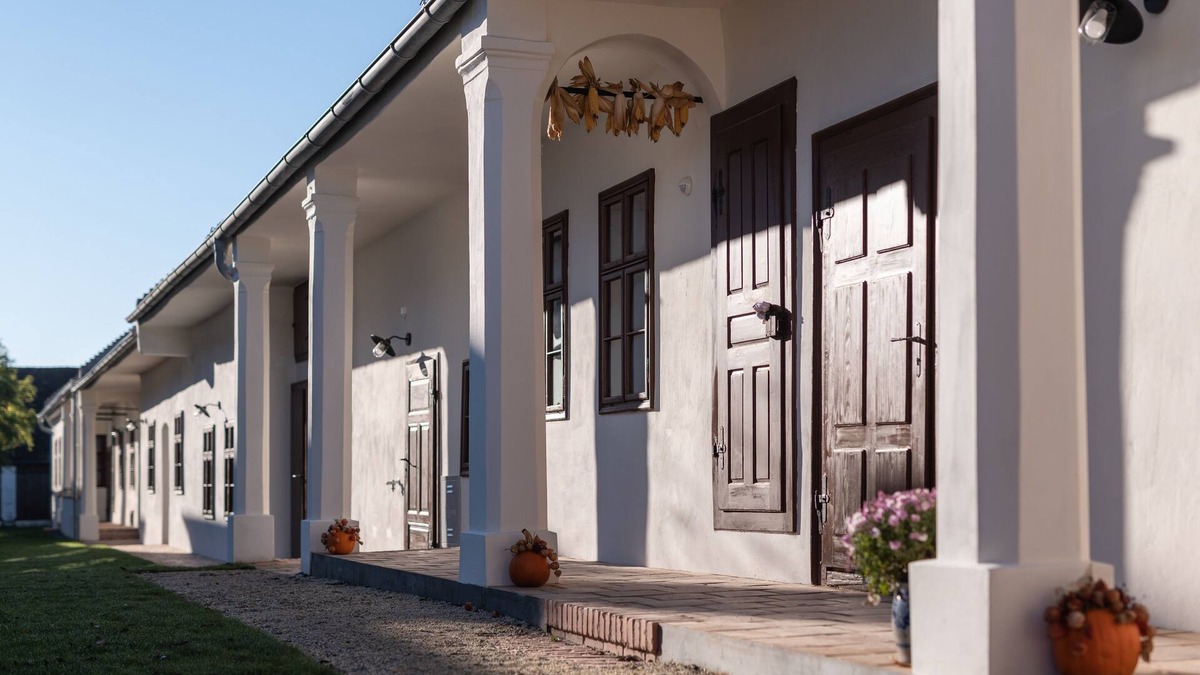 Lutzmannsburg Apartment | 5 minutes from the Sonnentherme - family apartment - pet-friendly!