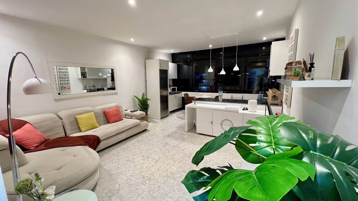 Luanda Apartment | 5 minutes from the airport! One-bedroom La Vie apartment with parking