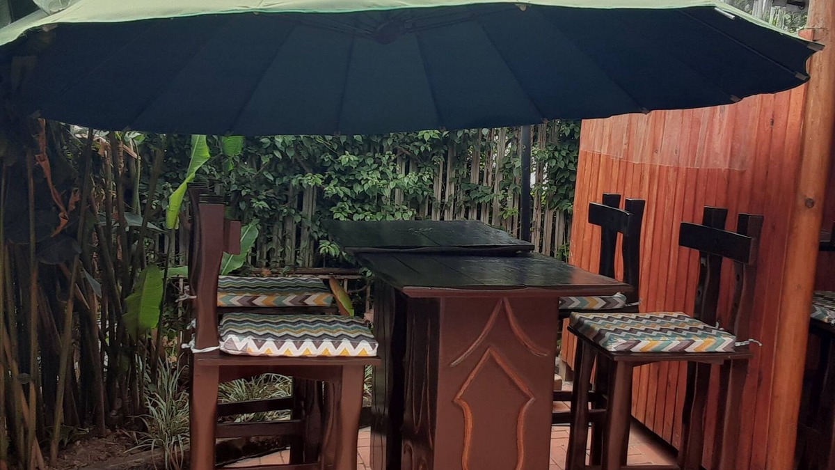 Remera House | 5 munities to Kigali convention center and Bistro on site