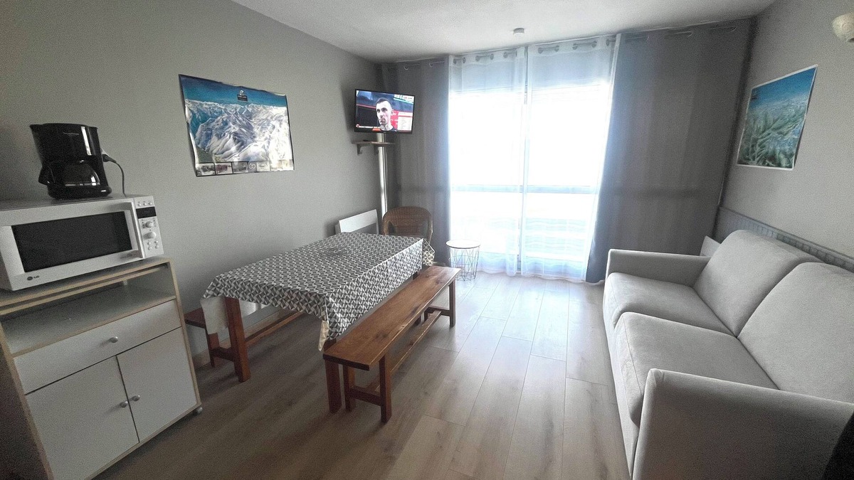 Pla d'Adet Apartment | 5-person apartment at the foot of the slopes