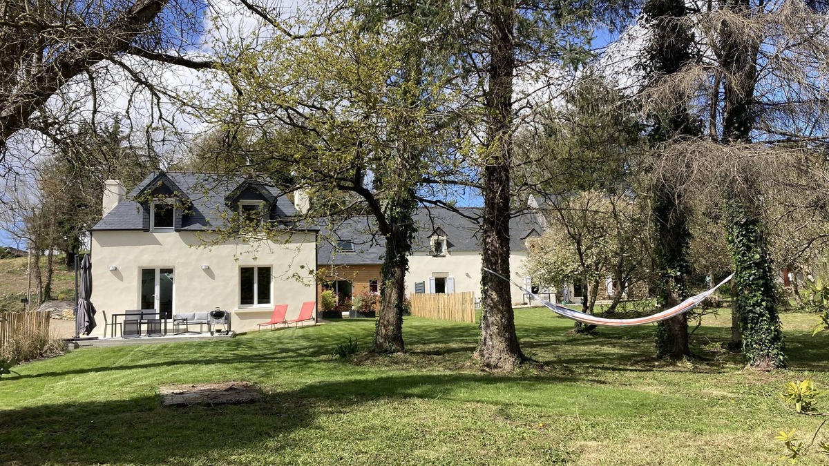 Plovan House | 5-PERSON GITE IN RENOVATED MILL 3KMS FROM THE SEA