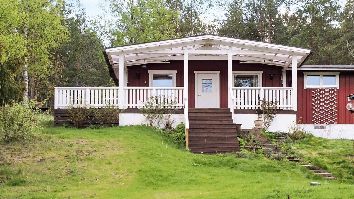 Strangnas Municipality House | 5 person holiday home in STRÄNGNÄS-By Traum